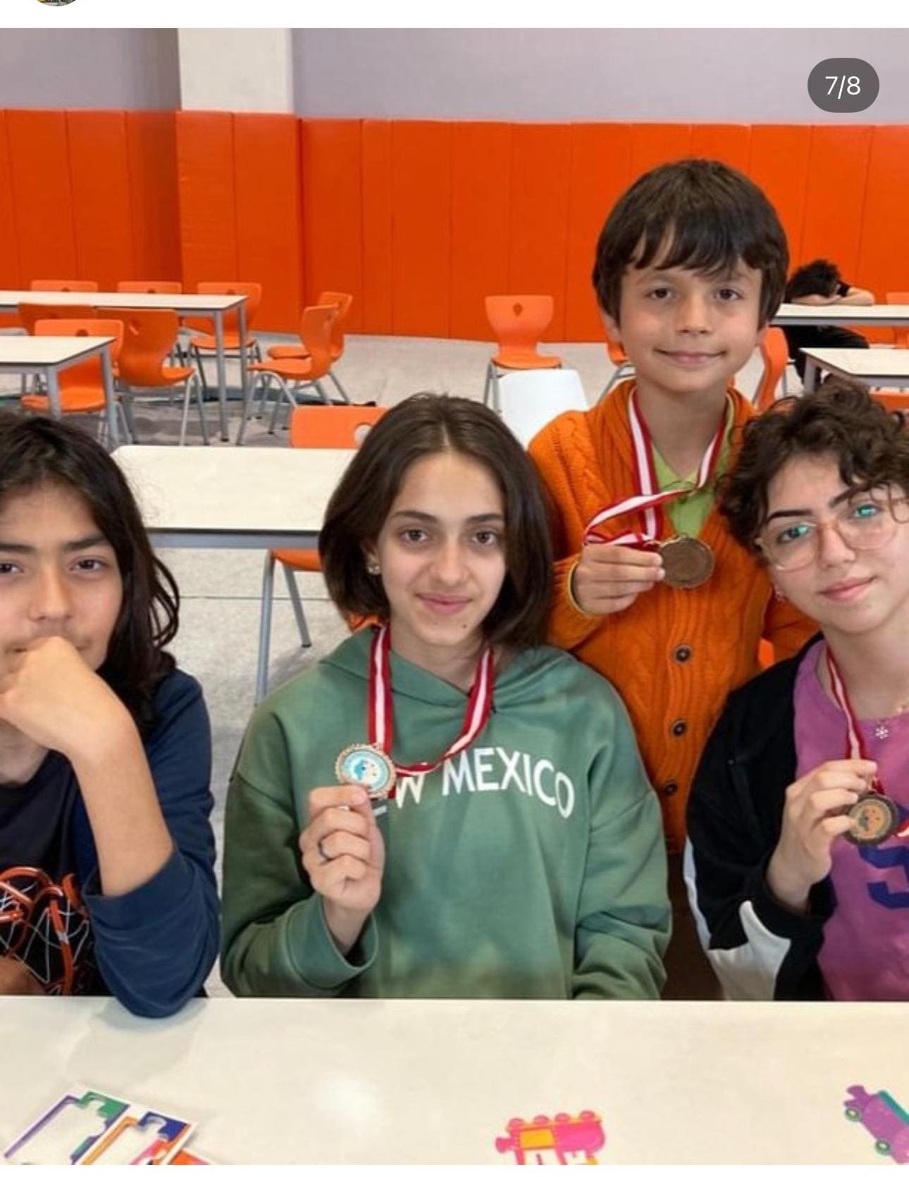 Puzzle teamwork session