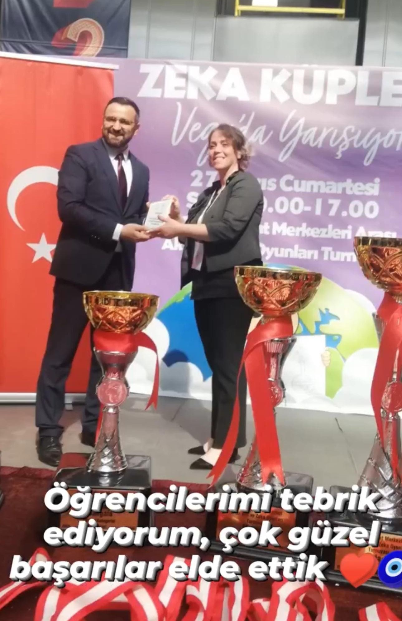 Children solving pattern cards